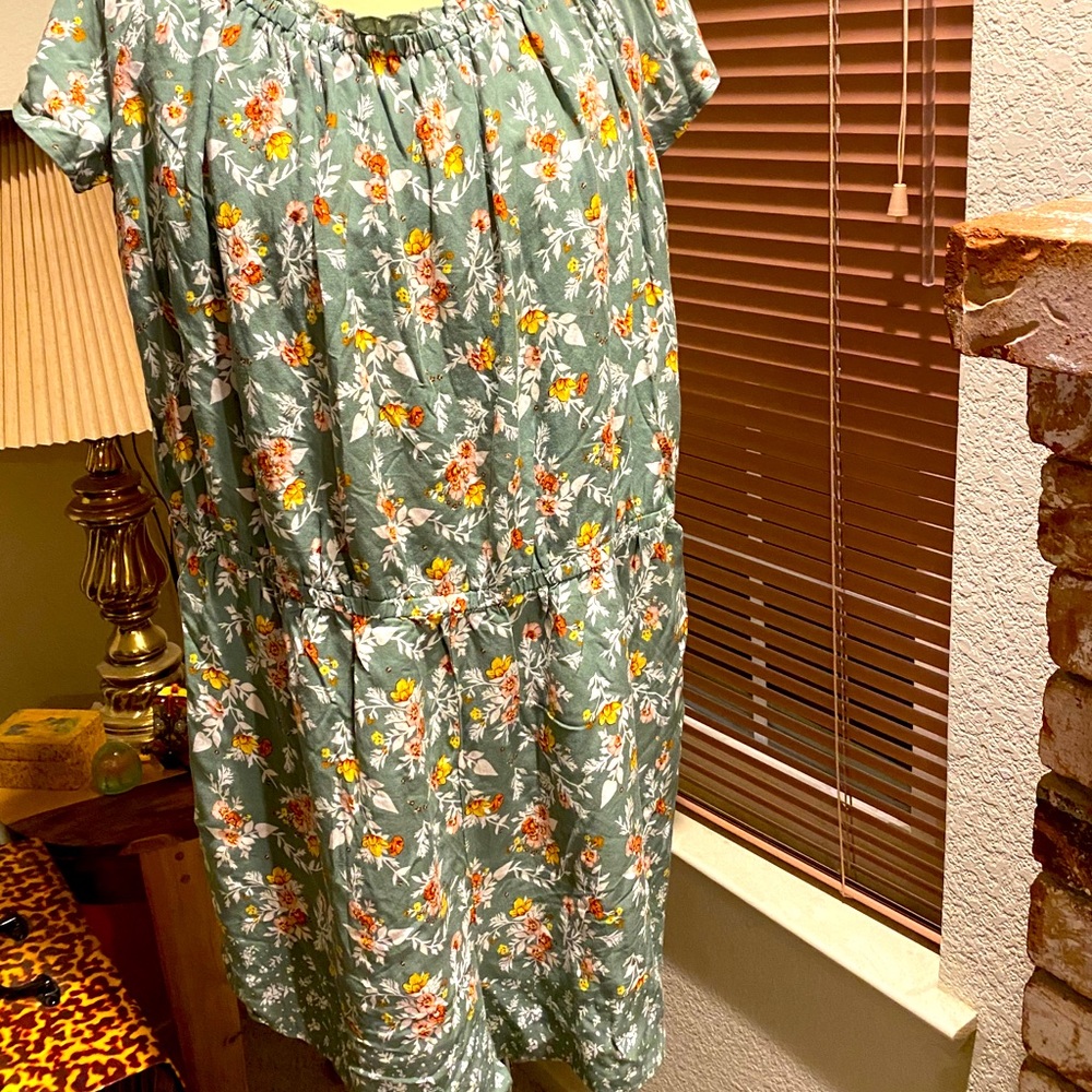 🎋 NWT PLUS SIZE ROMPER 🎋